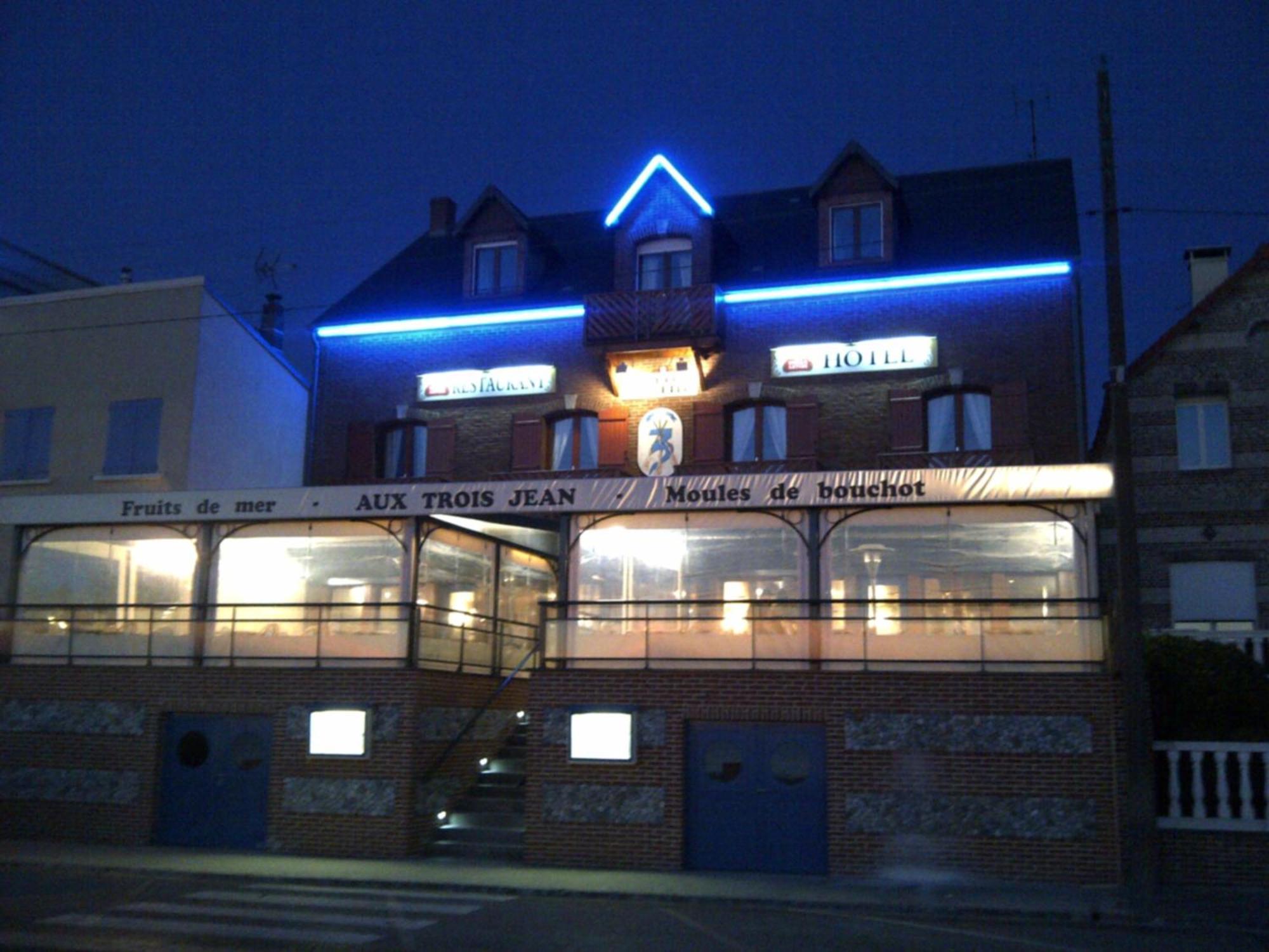Hotel Aux Trois Jean Le Crotoy Exteriér fotografie